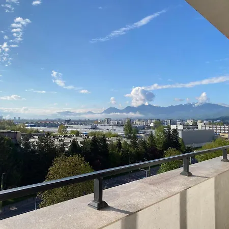 Untold Panoramic View Apartment Brasov