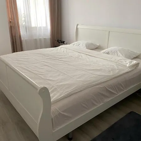 Untold Panoramic View Apartment