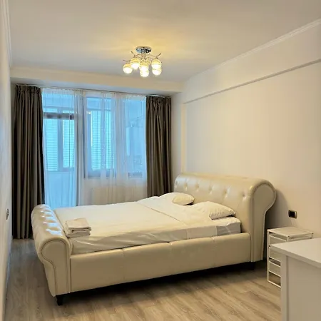 Untold Panoramic View Apartment